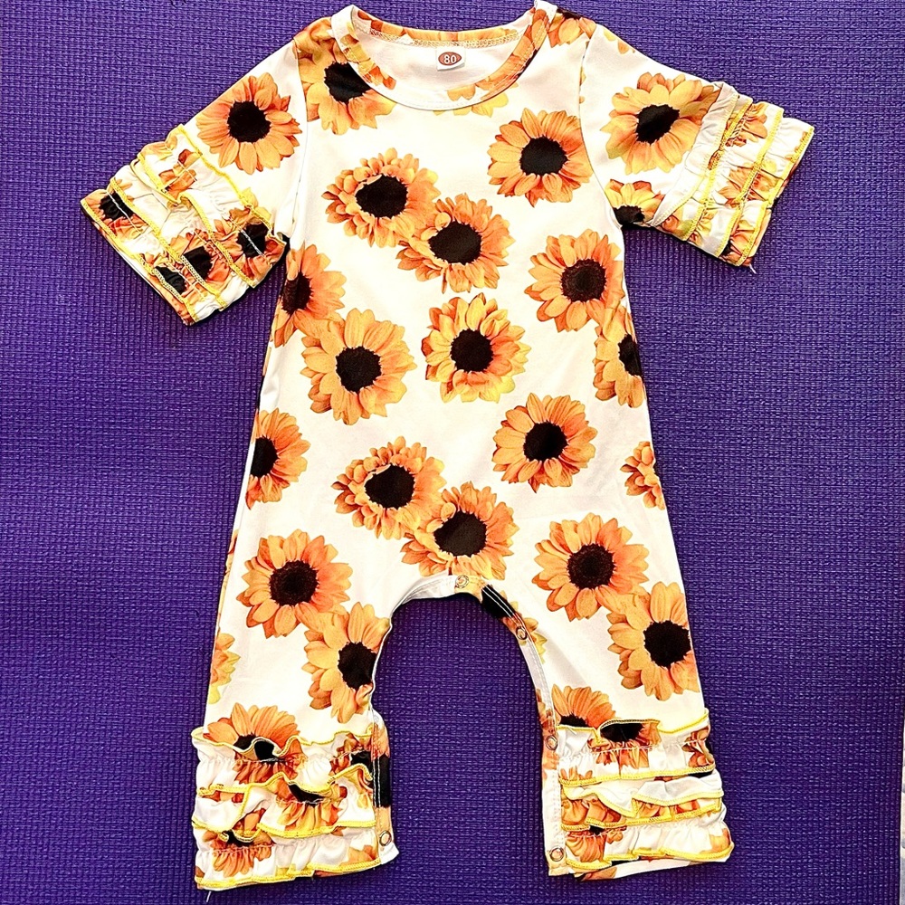 Baby girls 9-12 mo. Festive outfit w/matching headband bow. Never worn- perfect